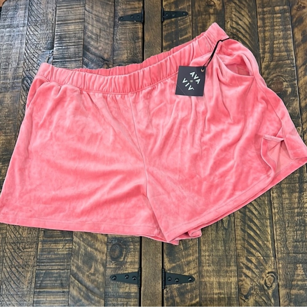 Ava & Viv Shorts Velour Coral high-rise pull on athletic shorts
